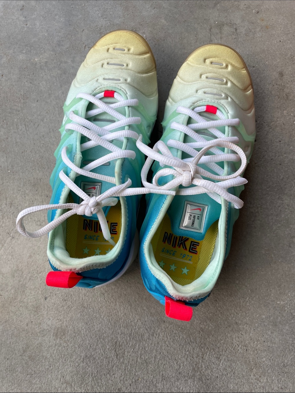 NIKE Women's Air VaporMax Plus Mint Foam Laser Blue Shoes Size 8 - Picture 8 of 12